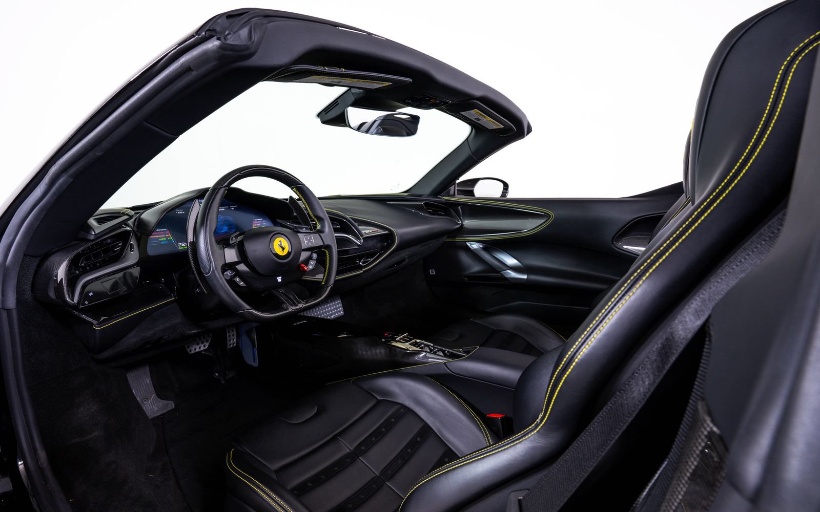 Used 2022 Ferrari SF90 Spider AWD/4WD image 25