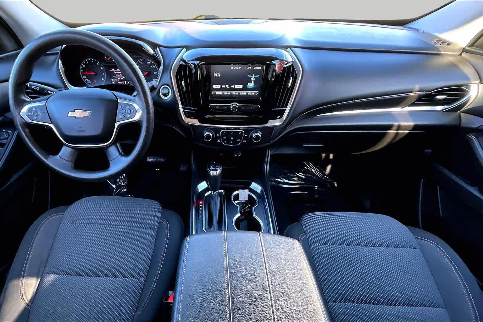 Used 2019 Chevrolet Traverse LS AWD/4WD image 16