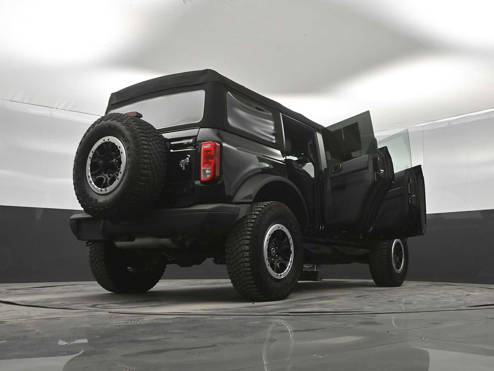 Used 2024 Ford Bronco Black Diamond w/ Sasquatch Package AWD/4WD image 46
