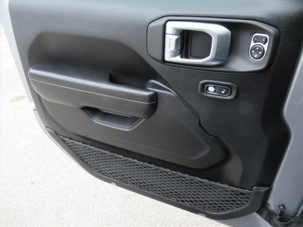 Used 2021 Jeep Wrangler Rubicon image 24