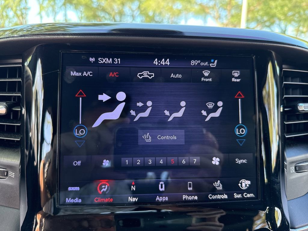 Used 2019 RAM 2500 Laramie w/ Night Edition image 36