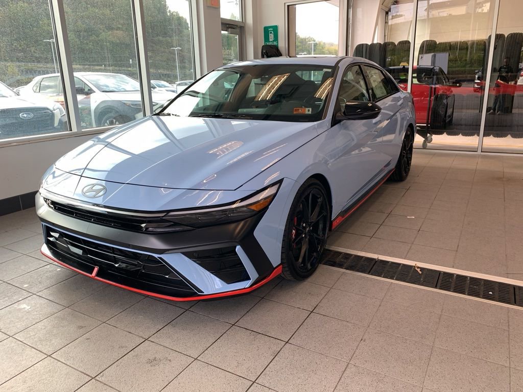 New 2025 Hyundai Elantra N image 2