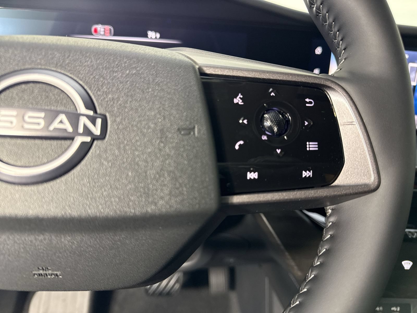 New 2026 Nissan Murano SV AWD/4WD image 13