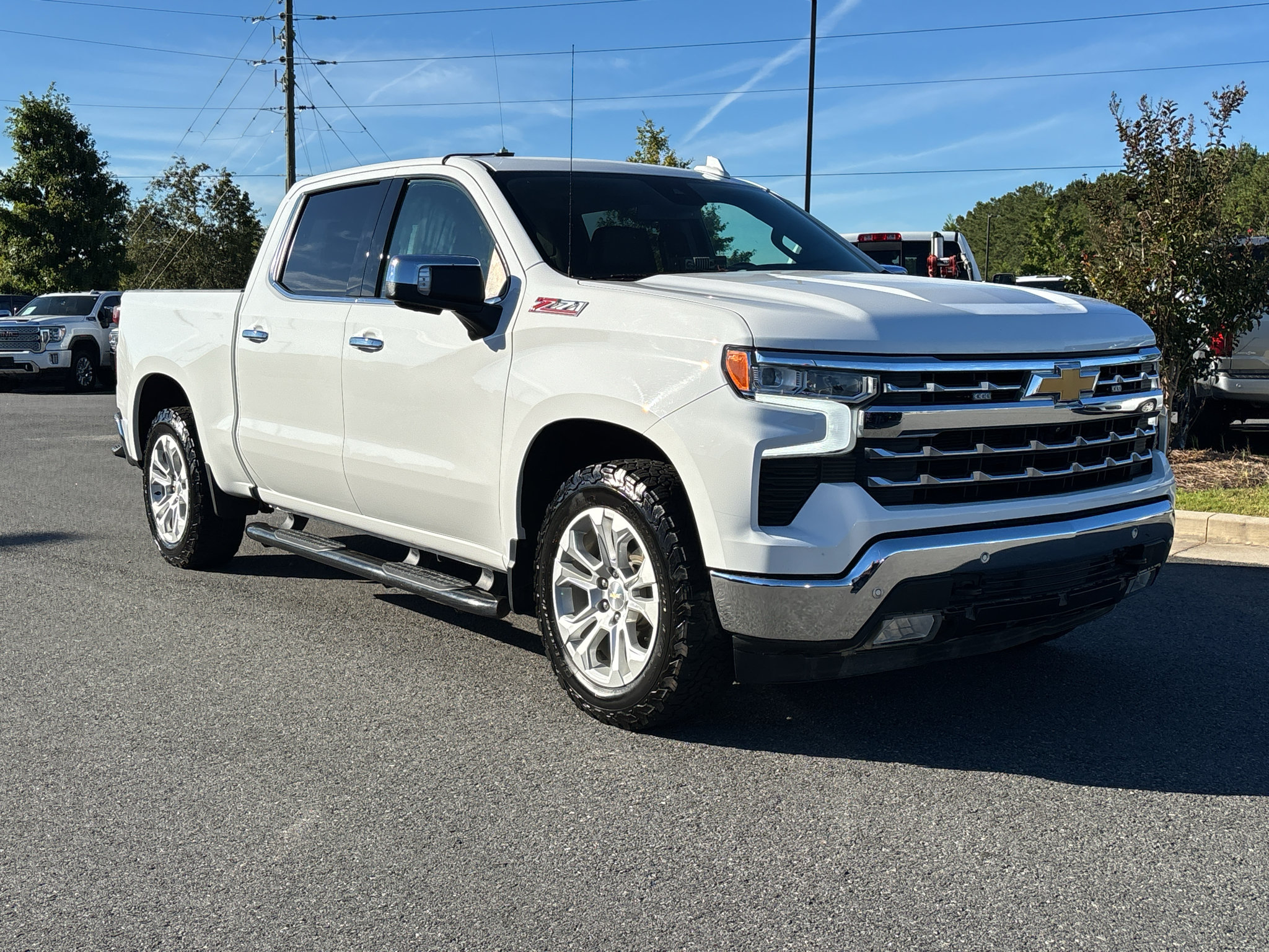 Used 2023 Chevrolet Silverado 1500 LTZ w/ LTZ Convenience Package II AWD/4WD image 5