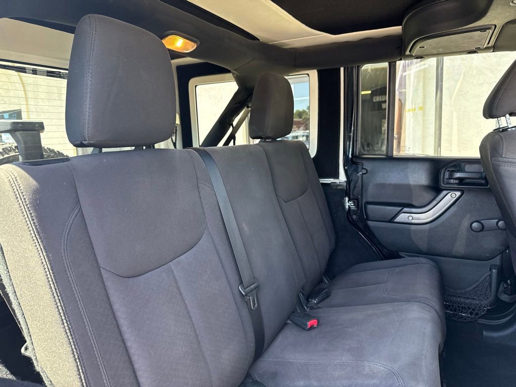 Used 2017 Jeep Wrangler Unlimited Sport w/ Connectivity Group AWD/4WD image 22