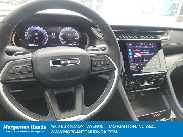 Used 2025 Jeep Grand Cherokee L Altitude RWD image 29