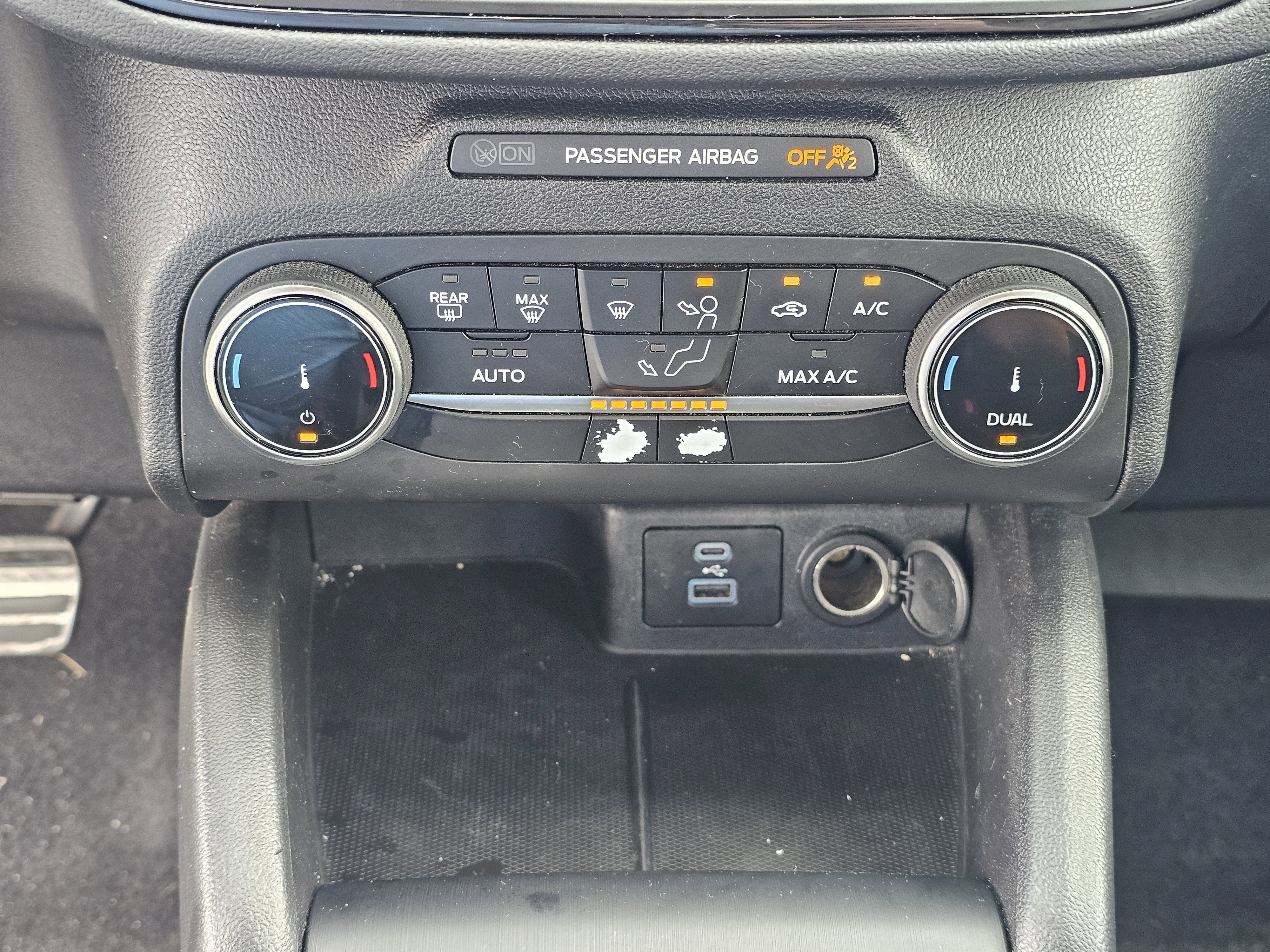 Used 2023 Ford Escape ST-Line image 29