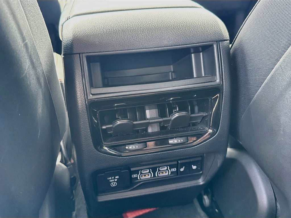 Used 2023 Jeep Grand Cherokee 4WD 4xe image 30