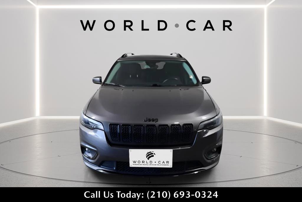 Used 2021 Jeep Cherokee Latitude Plus FWD image 2