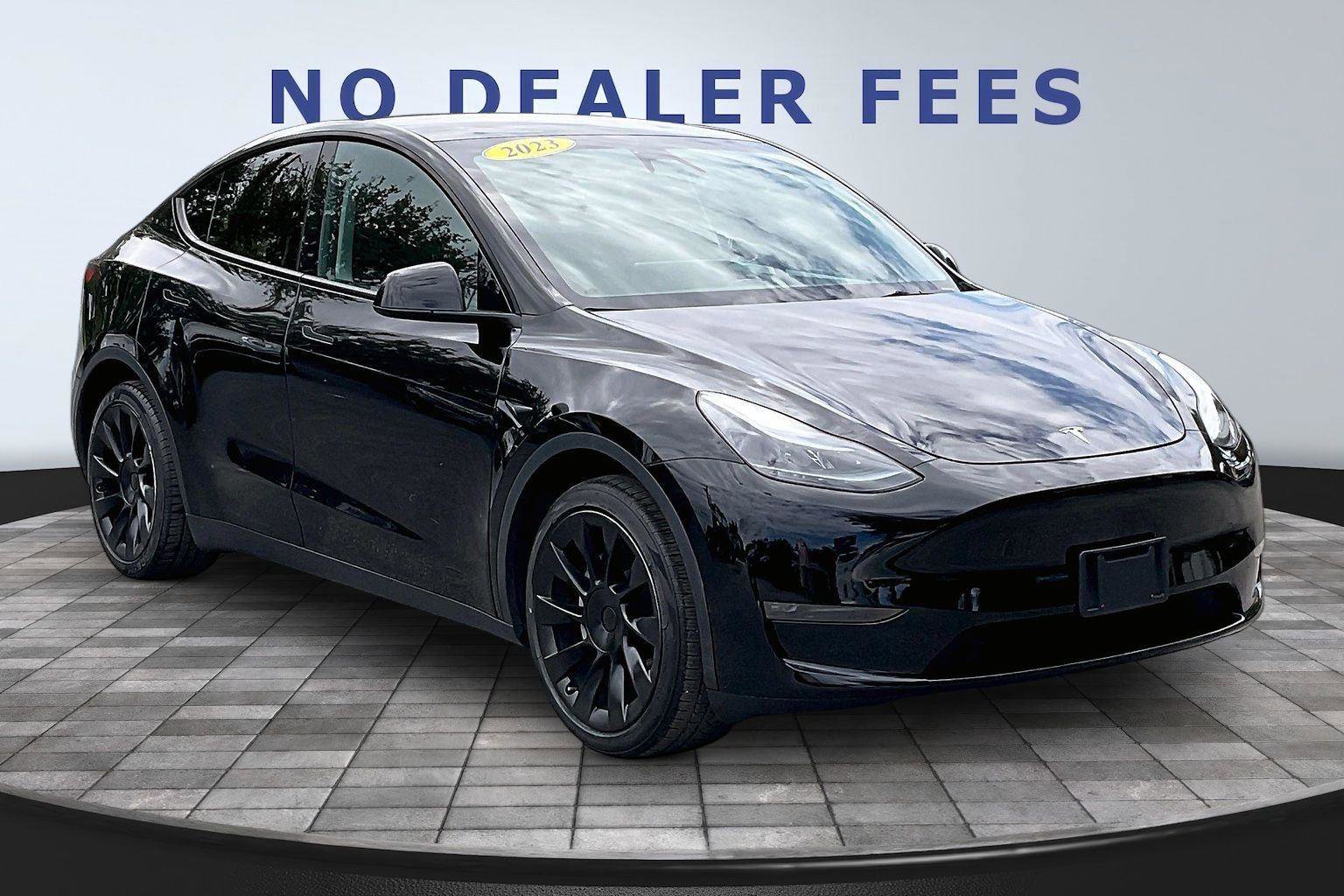 Used 2023 Tesla Model Y Long Range AWD/4WD image 3