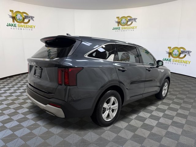 Certified 2024 Kia Sorento LX FWD image 10