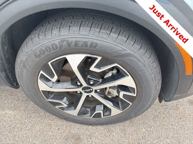 Used 2023 Kia Sportage EX image 14