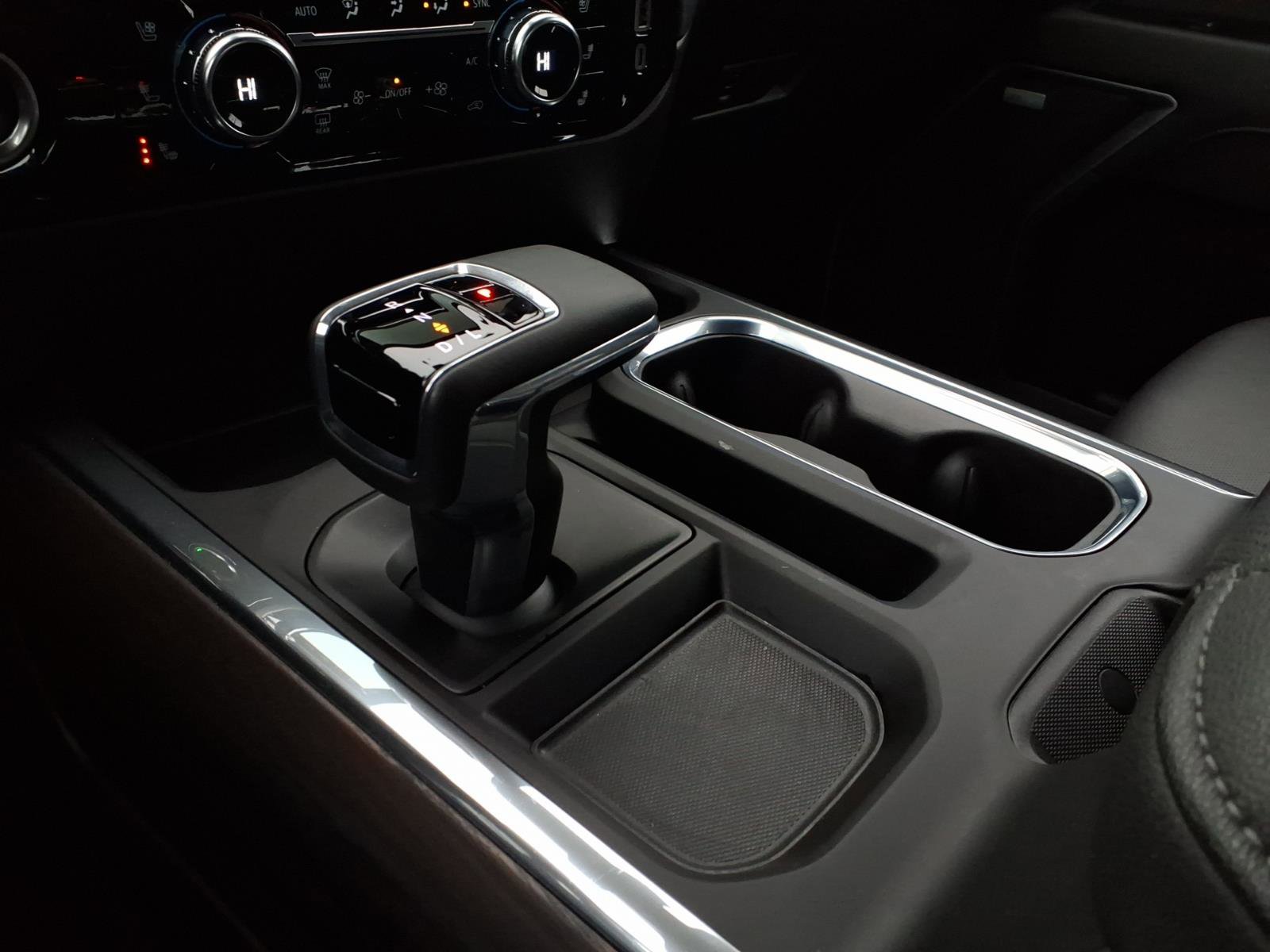 Used 2024 GMC Sierra 1500 SLT w/ SLT Convenience Package image 21