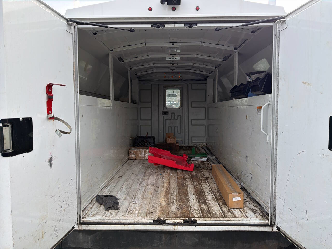 Used 2022 Ford E-350 and Econoline 350 Super Duty w/ Power Windows & Locks Group RWD image 16