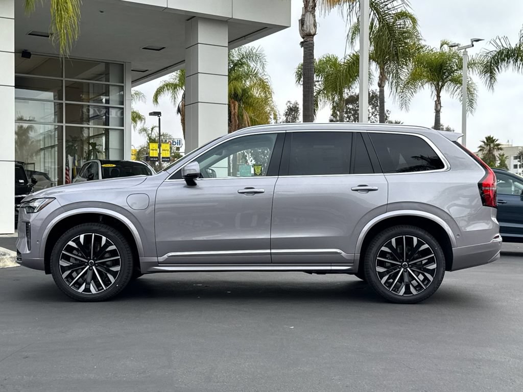 New 2026 Volvo XC90 T8 Plus w/ Protection Package AWD/4WD image 2