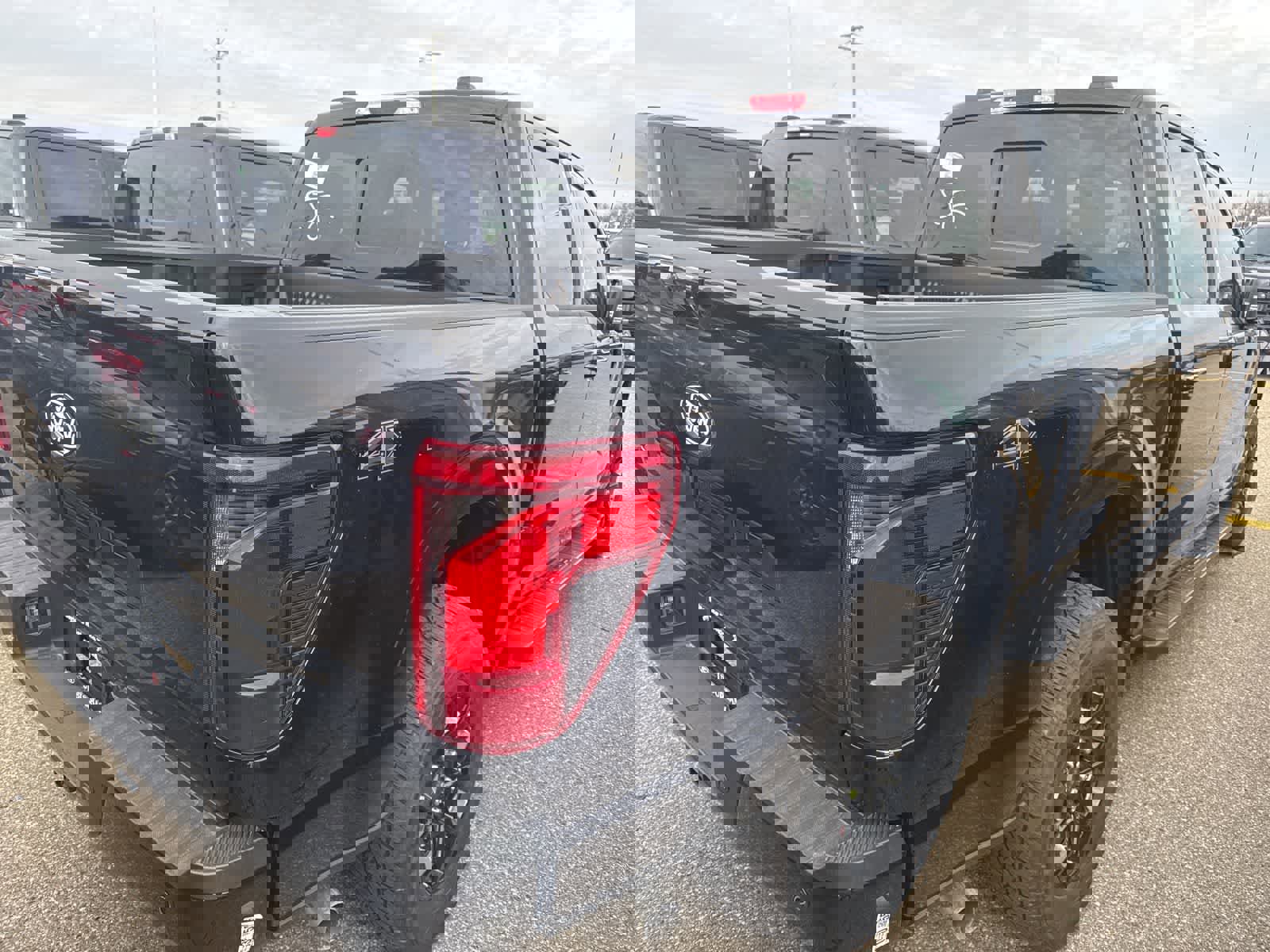 New 2026 Ford F150 XLT w/ Equipment Group 302A MID image 13