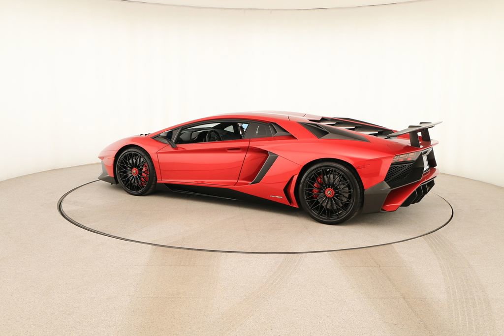 Used 2016 Lamborghini Aventador LP 750-4 Superveloce image 3