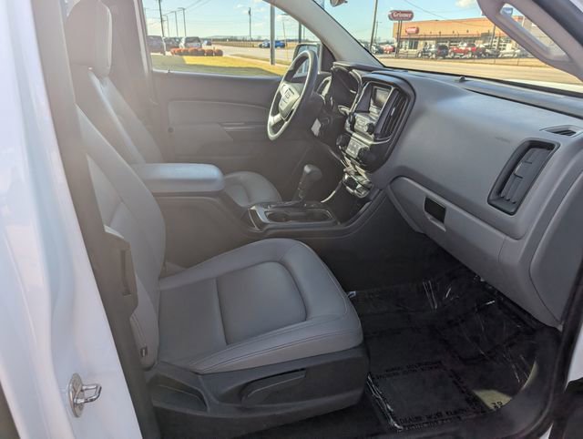 Used 2015 GMC Canyon W/T image 4