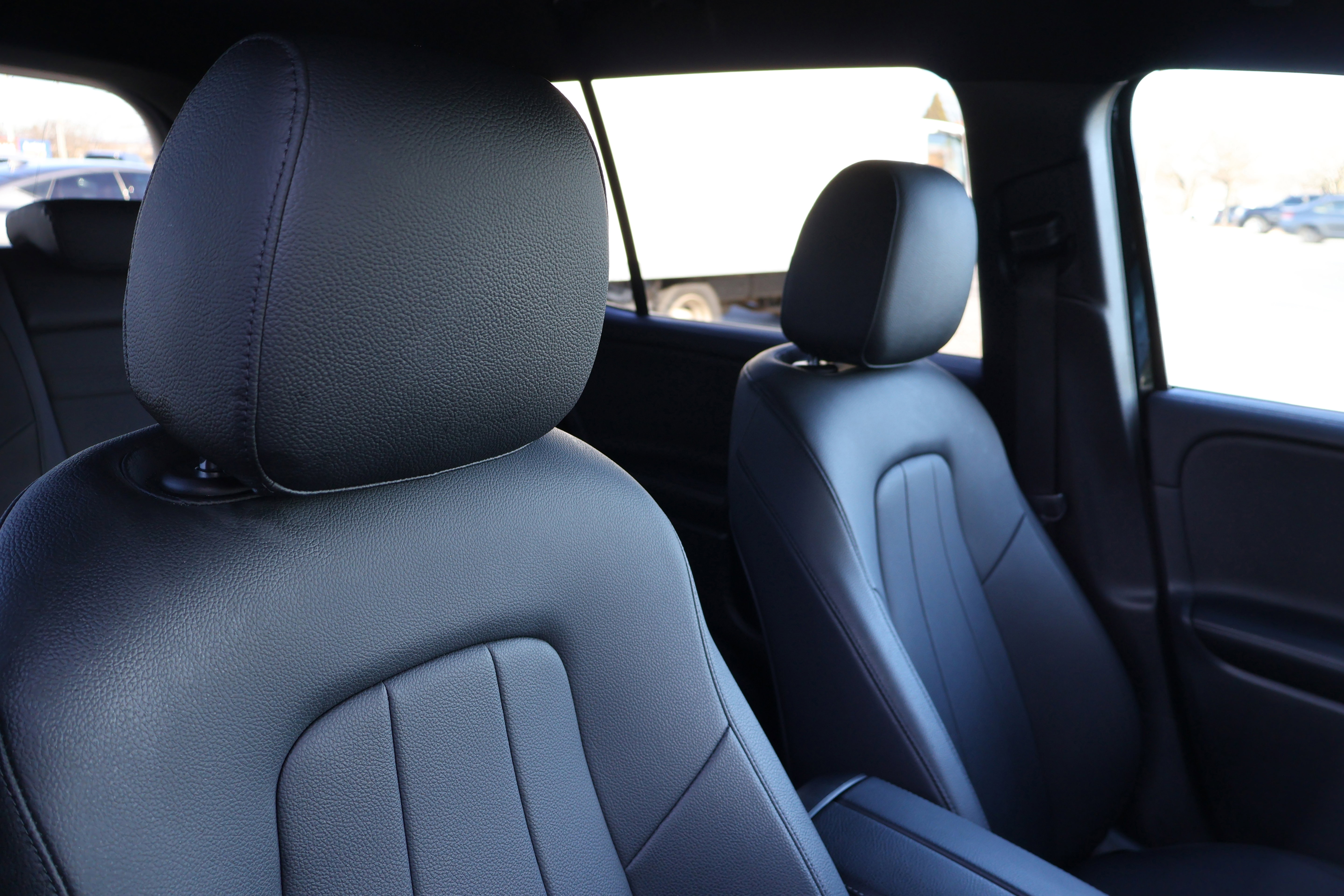 Certified 2024 Mercedes-Benz GLB 250 image 28