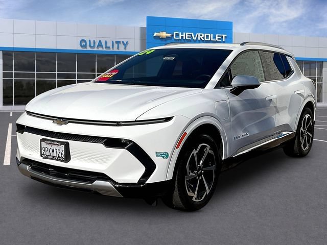 Certified 2024 Chevrolet Equinox EV LT FWD image 3