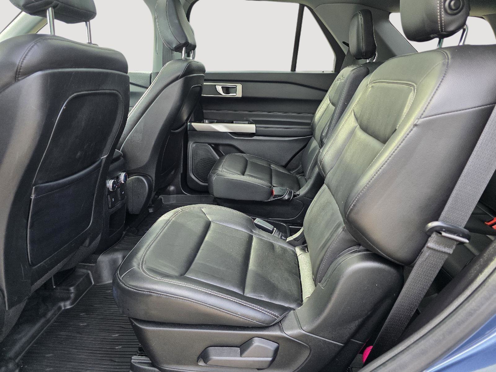 Used 2020 Ford Explorer XLT w/ Equipment Group 202A image 13