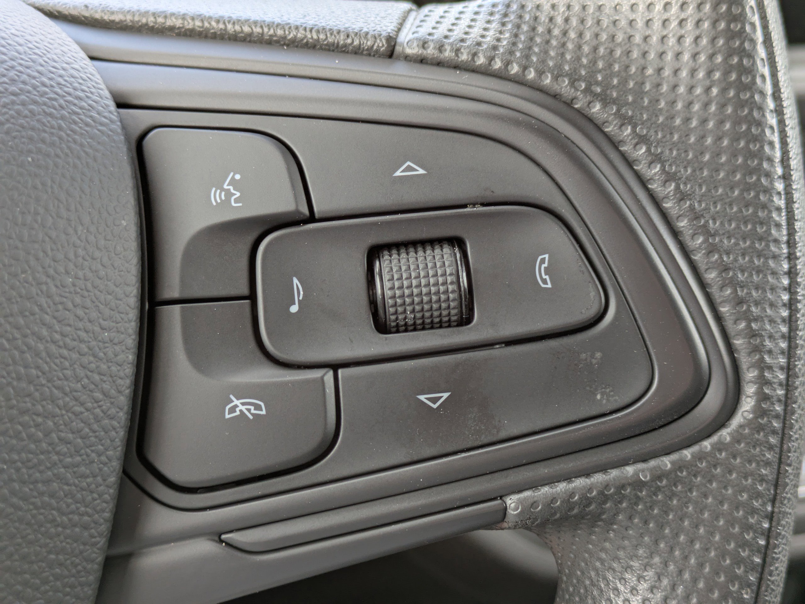 Used 2024 Buick Envista Preferred w/ Convenience II Package image 23