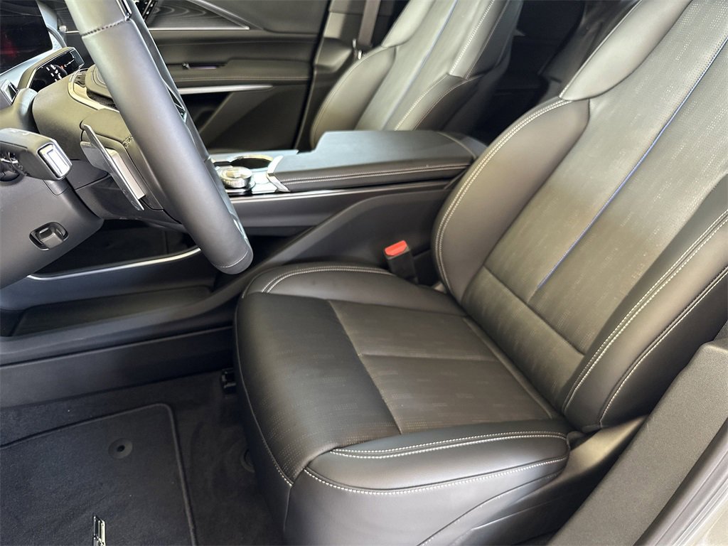 New 2026 Cadillac Lyriq V image 14