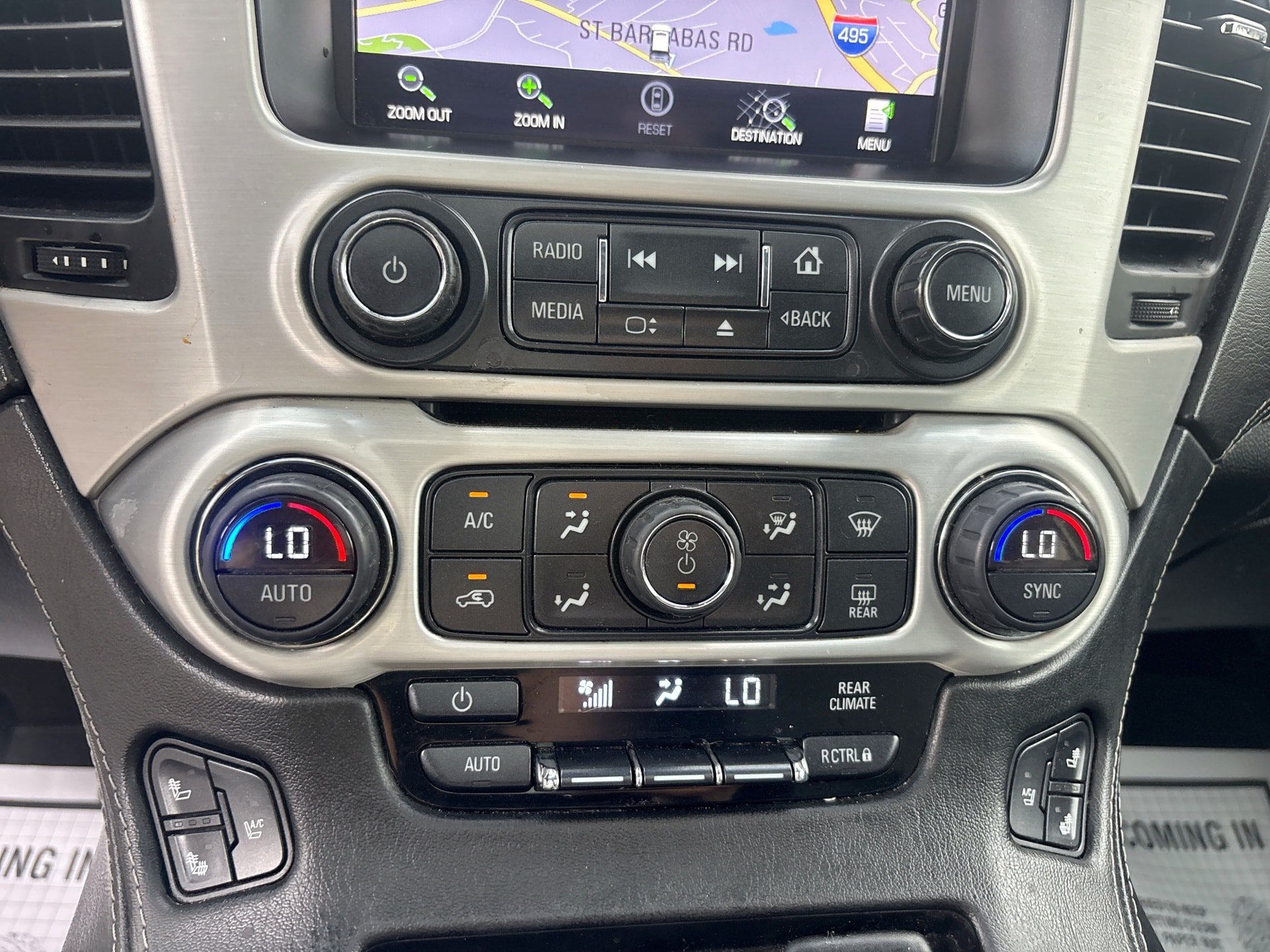 Used 2015 GMC Yukon SLT w/ Open Road Package AWD/4WD image 17