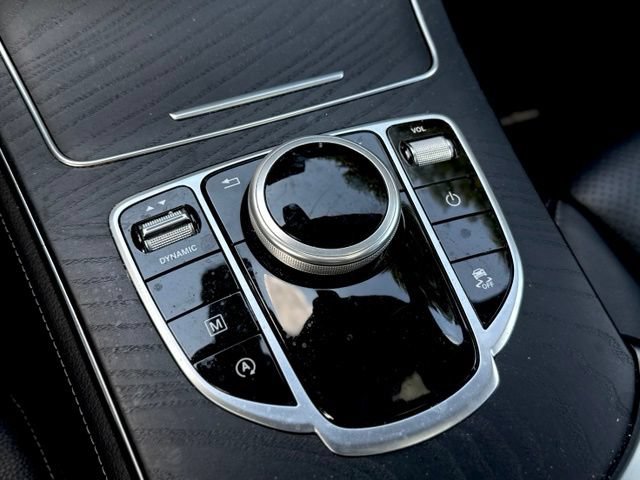 Used 2019 Mercedes-Benz GLC 300 4MATIC image 25