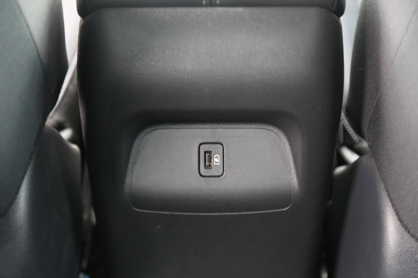 Used 2025 Nissan Sentra SV FWD image 17