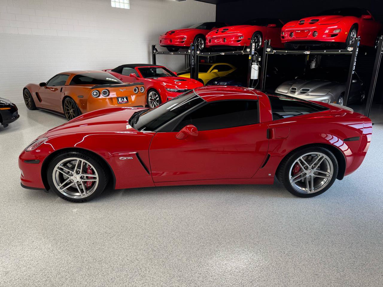 Used 2007 Chevrolet Corvette Z06 w/ Preferred Equipment Group RWD image 8