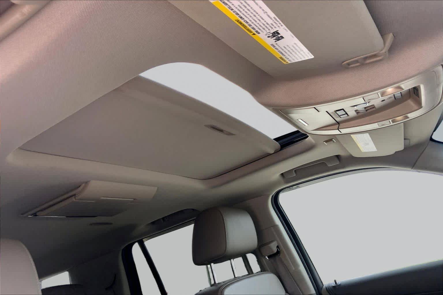 Used 2016 Chevrolet Tahoe LT RWD image 14