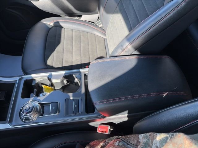 Used 2022 Ford Edge ST-Line AWD/4WD image 18