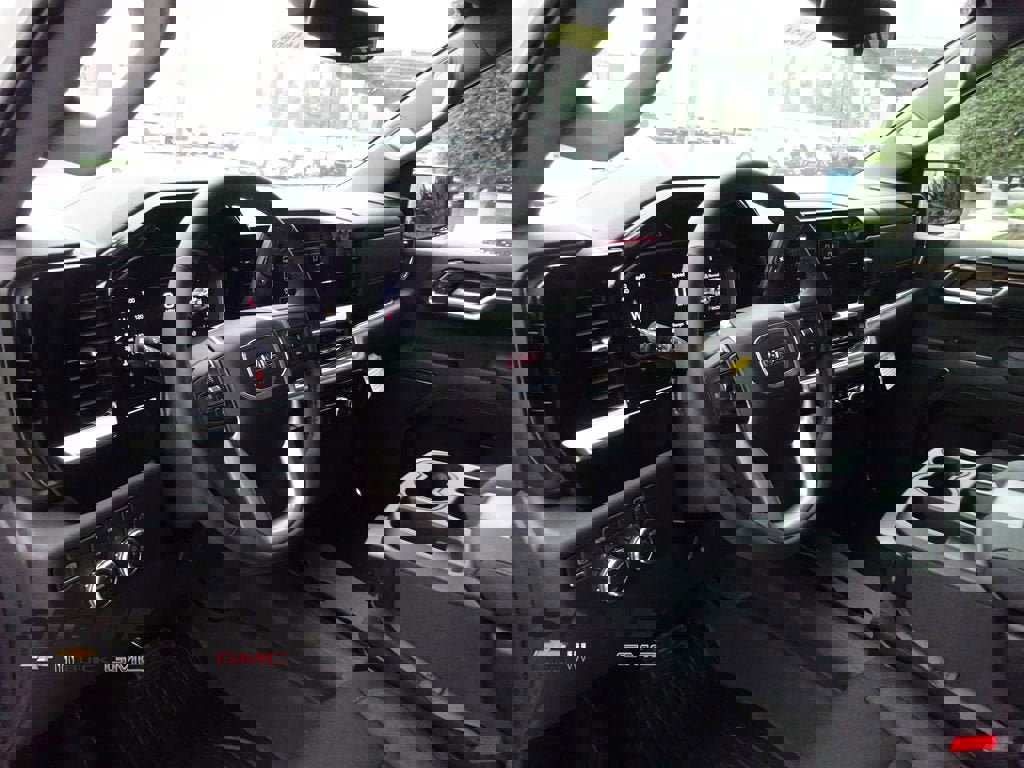 New 2026 GMC Sierra 1500 Elevation image 13