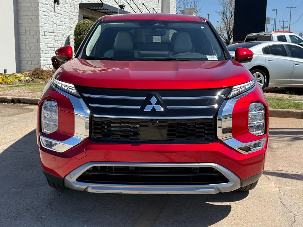 New 2026 Mitsubishi Outlander SE image 3