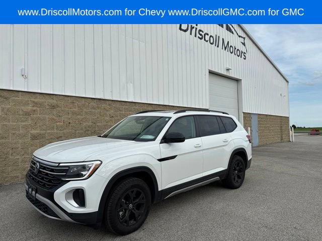 Used 2025 Volkswagen Atlas Peak Edition SE AWD/4WD image 1