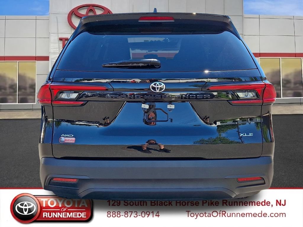 Certified 2025 Toyota Grand Highlander AWD image 5