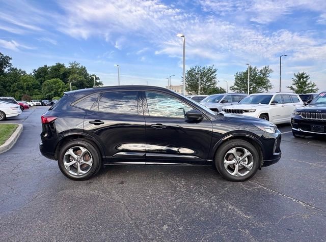 Used 2024 Ford Escape ST-Line w/ Tech Pack #1 AWD/4WD image 15