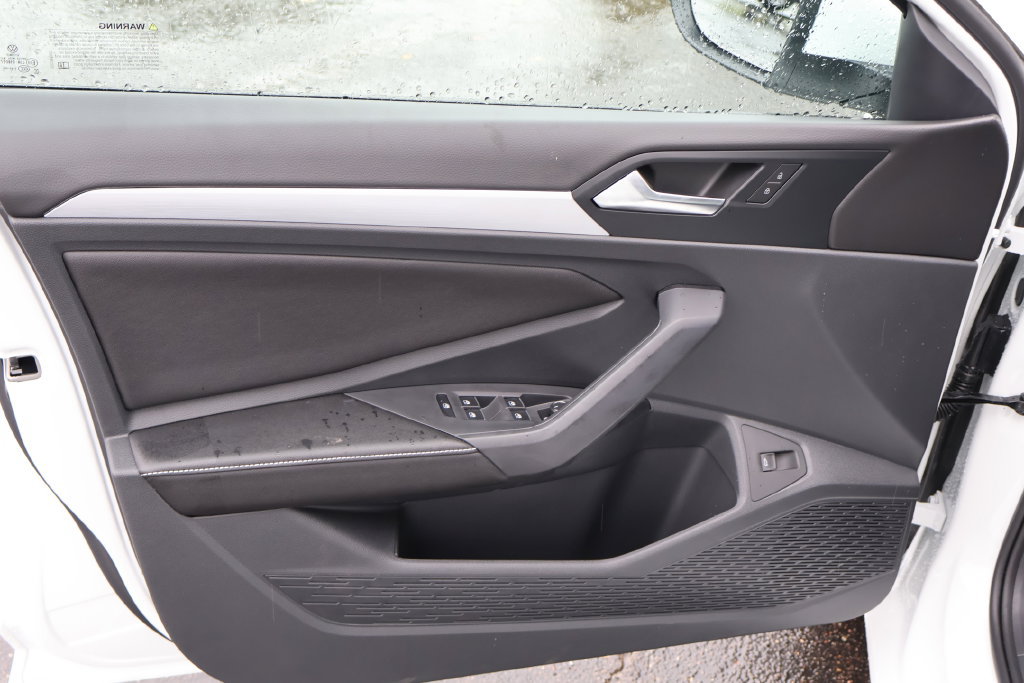 Used 2026 Volkswagen Jetta Sport FWD image 39