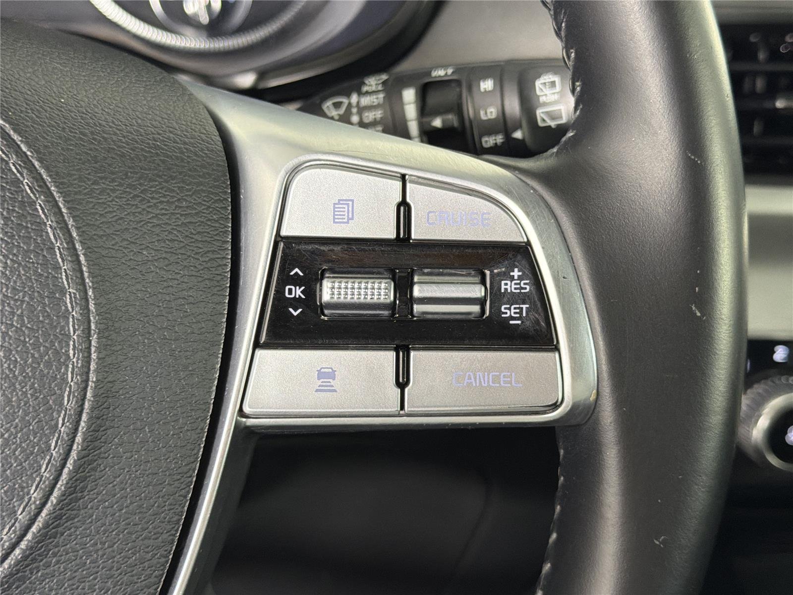 Used 2021 Kia Telluride LX FWD image 25