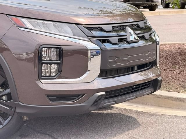 Used 2025 Mitsubishi Outlander Sport AWD image 3