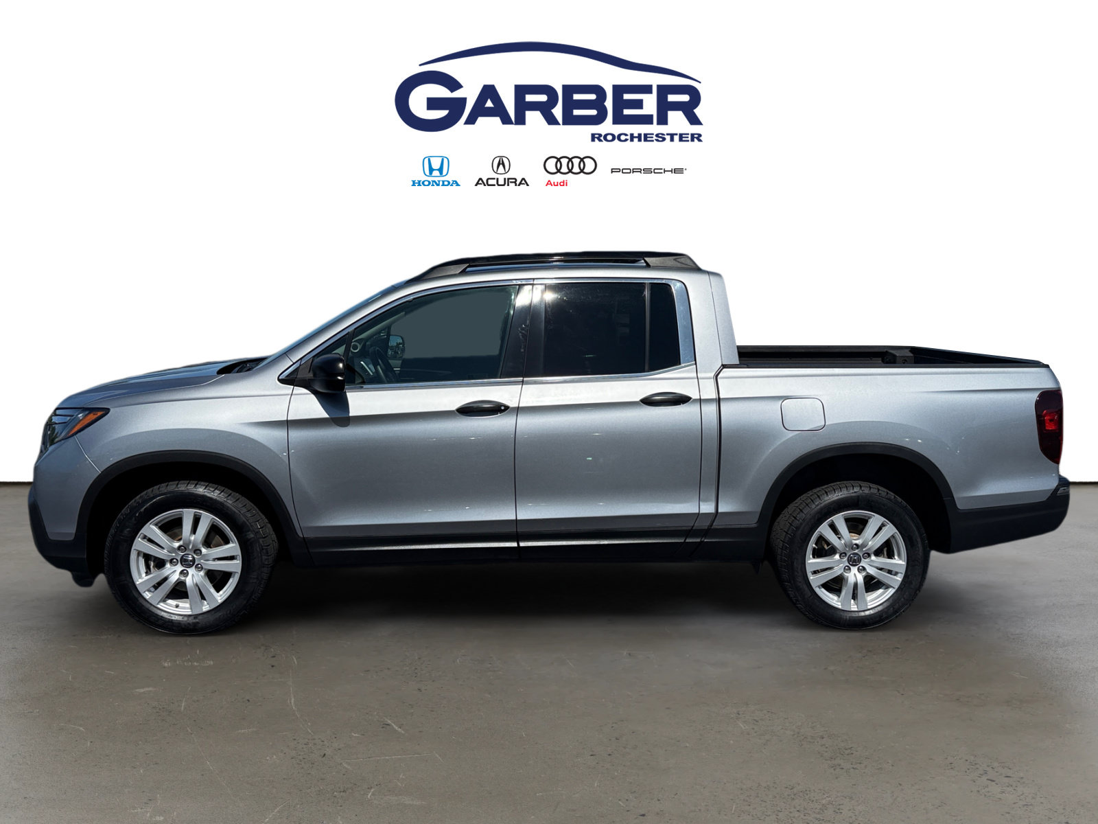 Used 2017 Honda Ridgeline RT image 2