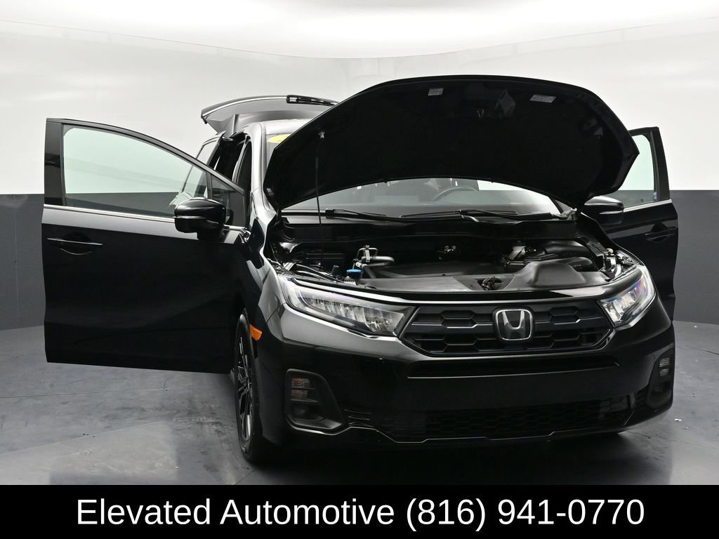 Used 2025 Honda Odyssey Sport-L image 39