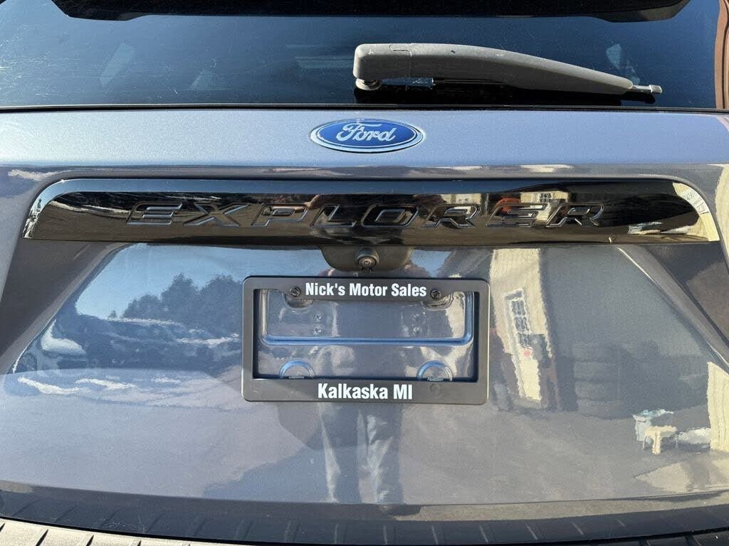 Used 2021 Ford Explorer ST w/ ST Street Pack image 14