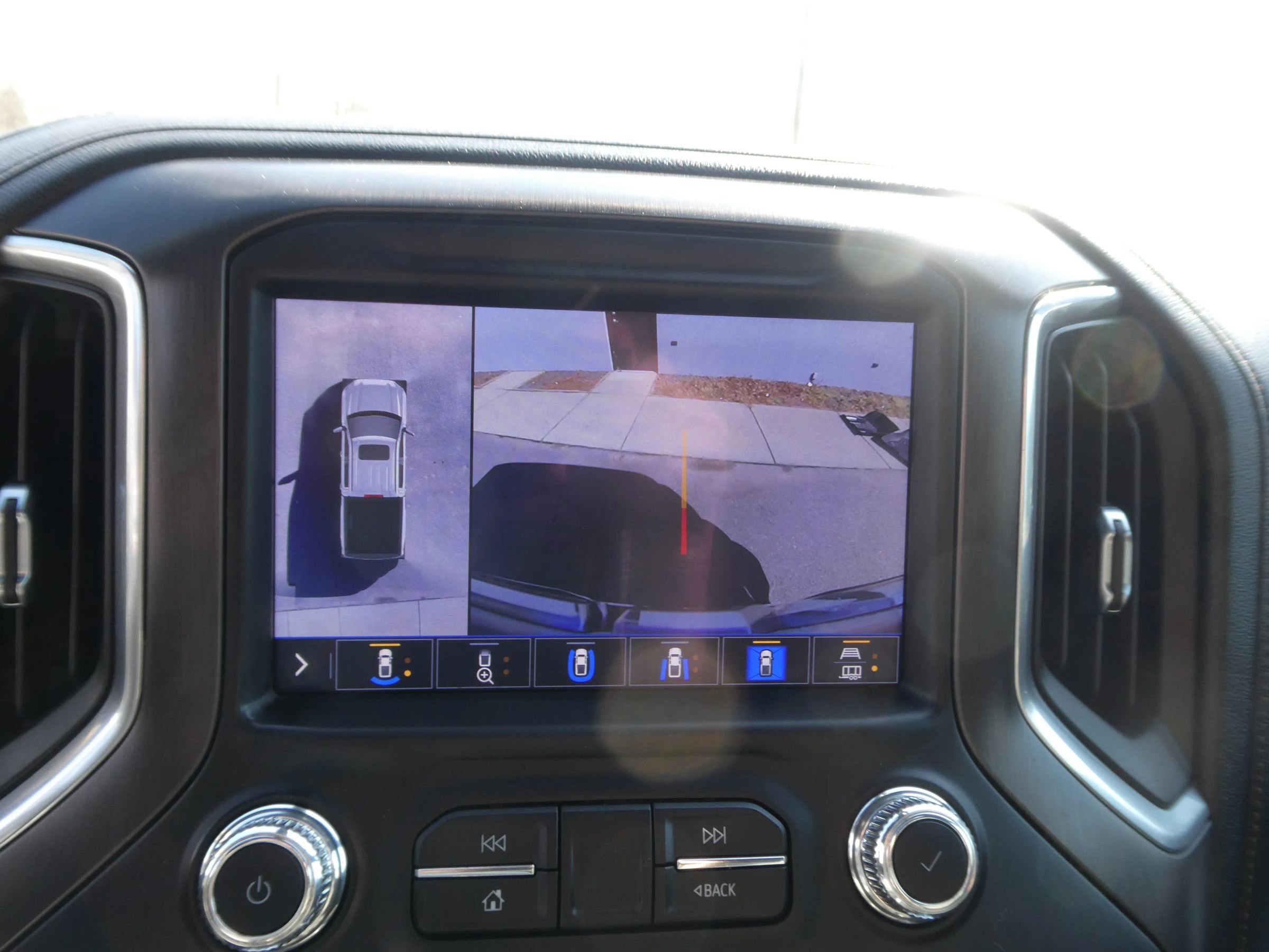 Used 2020 GMC Sierra 1500 AT4 w/ Off-Road Performance Package image 20
