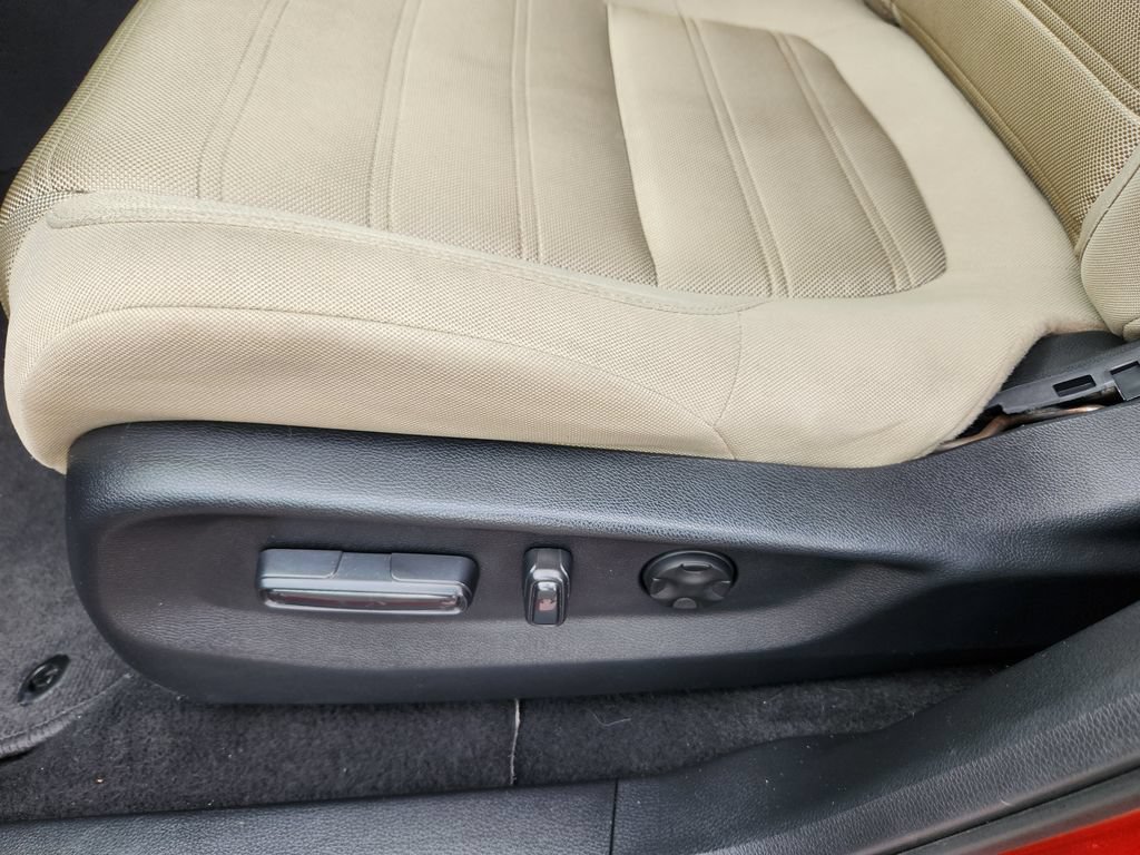 Used 2019 Honda CR-V EX image 14