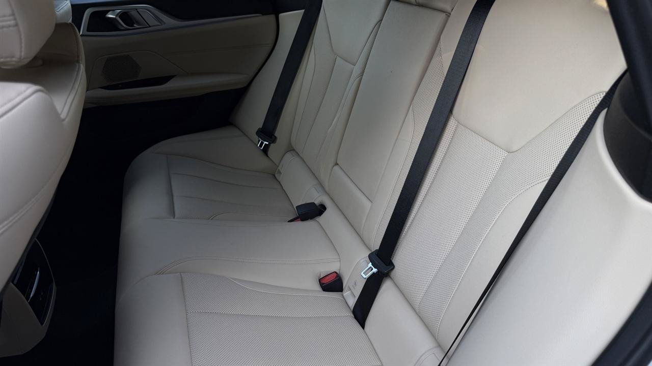 Used 2023 BMW i4 eDrive35 w/ Premium Package RWD image 31