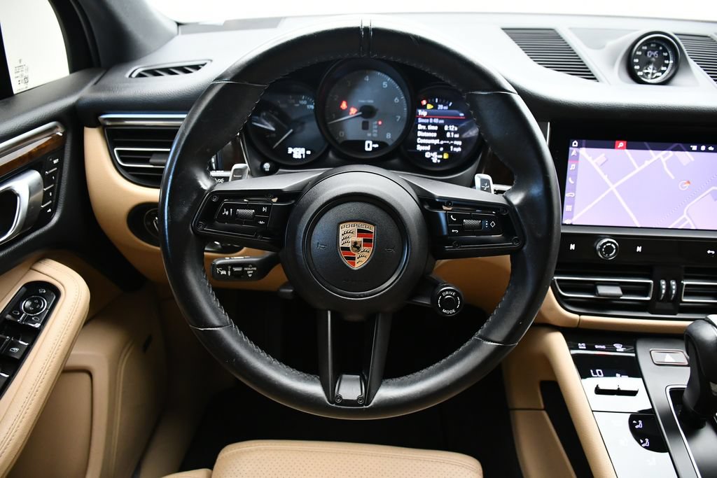 Certified 2023 Porsche Macan S AWD/4WD image 21