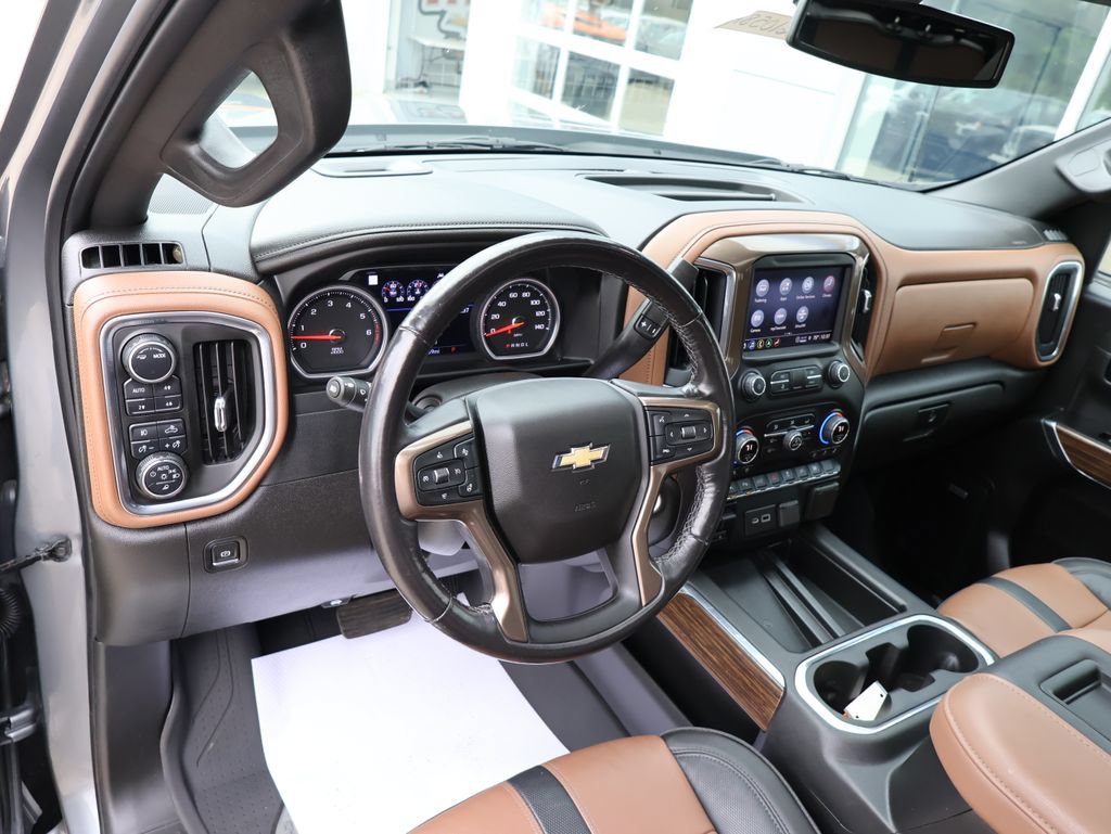Used 2022 Chevrolet Silverado 1500 High Country w/ LPO, Dark Essentials Package AWD/4WD image 27