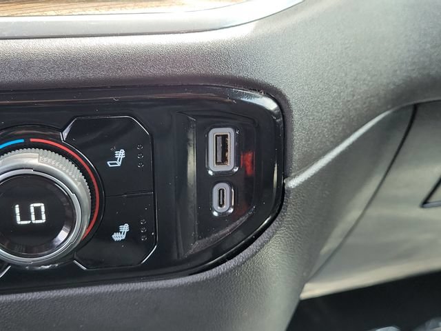 Used 2025 Chevrolet Silverado 1500 LT RWD image 28